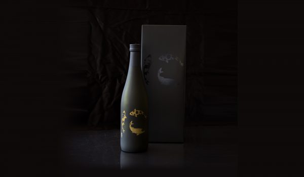 にいがた にほんしゅ にしきごい